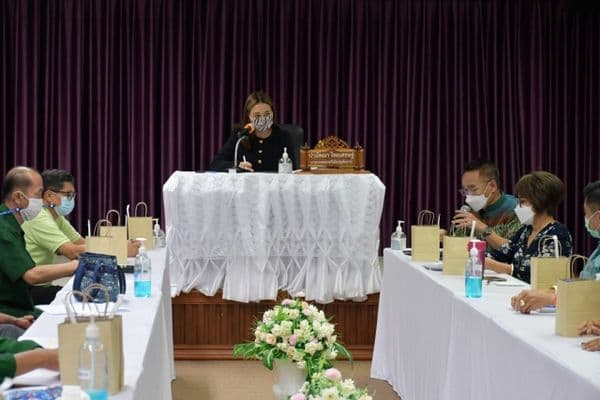 ภาพประกอบข่าว ลำดับที่ 4 จาก ประชุมเตรียมการจัดงานประเพณีลอยกระทง ประจำปี 2564