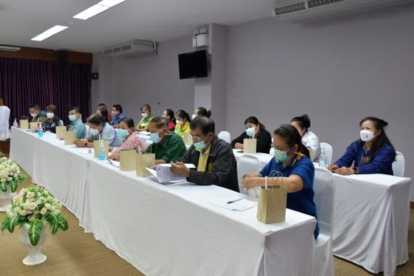 ภาพประกอบข่าว ลำดับที่ 6 จาก ประชุมเตรียมการจัดงานประเพณีลอยกระทง ประจำปี 2564