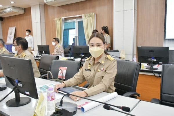 ภาพประกอบข่าว ลำดับที่ 4 จาก ประชุมคณะกรมการจังหวัด และหัวหน้าส่วนราชการจังหวัดอุทัยธานี ประจำเดือนพฤศจิกายน 2564