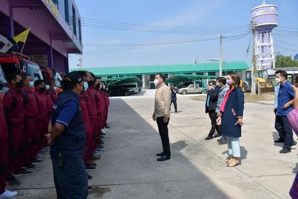 ภาพประกอบข่าว ลำดับที่ 3 จาก ตรวจเยี่ยมการเตรียมความพร้อมรับมืออัคคีภัยในเขตเทศบาลเมืองอุทัยธานีของงานป้องกันและบรรเทาสาธารณภัย