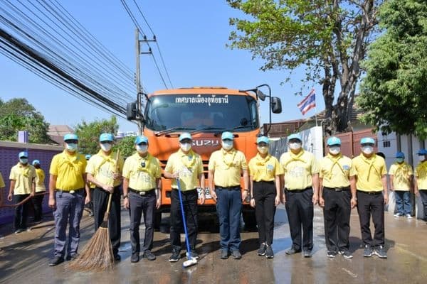 ภาพประกอบข่าว ลำดับที่ 10 จาก กิจกรรม จิตอาสา รู้รักสามัคคี รักษ์สิ่งแวดล้อม พัฒนาคุณภาพชีวิต เนื่องในวันคล้ายวันพระบรมราชสมภพ พระบาทสมเด็จพระบรมชนกาธิเบศร มหาภูมิพลอดุลยเดชมหาราช บรมนาถบพิตร