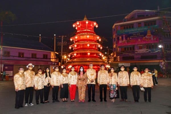 ภาพประกอบข่าว ลำดับที่ 2 จาก งานประเพณีแห่เจ้าพ่อเจ้าแม่เมืองอุทัยธานี ประจำปี 2564-2565