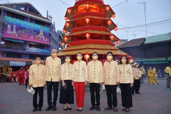 ภาพประกอบข่าว ลำดับที่ 4 จาก งานประเพณีแห่เจ้าพ่อเจ้าแม่เมืองอุทัยธานี ประจำปี 2564-2565