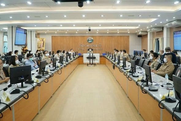 ภาพประกอบข่าว ลำดับที่ 1 จาก ร่วมประชุมคณะกรมการจังหวัดและหัวหน้าส่วนราชการจังหวัดอุทัยธานี ครั้งที่ 1/2565