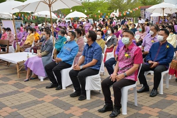 ภาพประกอบข่าว ลำดับที่ 1 จาก งานมหกรรมของดี วิถีสตรี เมืองอู่ไท เนื่องในวันสตรีสากล ประจำปี 2565
