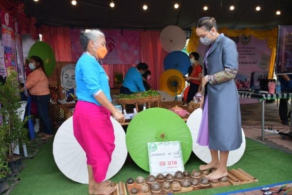 ภาพประกอบข่าว ลำดับที่ 5 จาก งานมหกรรมของดี วิถีสตรี เมืองอู่ไท เนื่องในวันสตรีสากล ประจำปี 2565