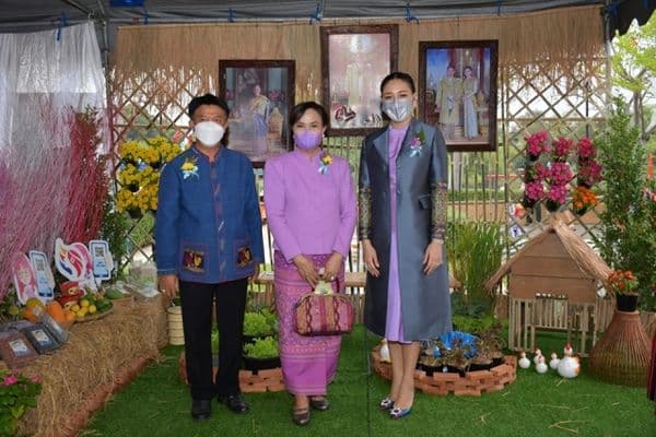 ภาพประกอบข่าว ลำดับที่ 6 จาก งานมหกรรมของดี วิถีสตรี เมืองอู่ไท เนื่องในวันสตรีสากล ประจำปี 2565