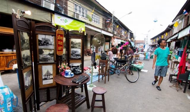 ถนนคนเดินตรอกโรงยา