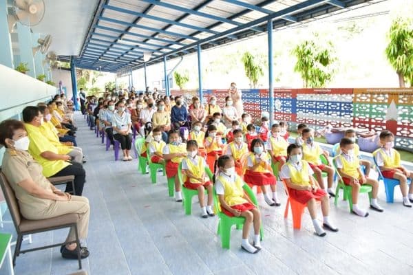 ภาพประกอบข่าว ลำดับที่ 4 จาก ประชุมผู้ปกครองนักเรียนและมอบปัจจัยพื้นฐาน โรงเรียนเทศบาลบ้านปากกะบาด