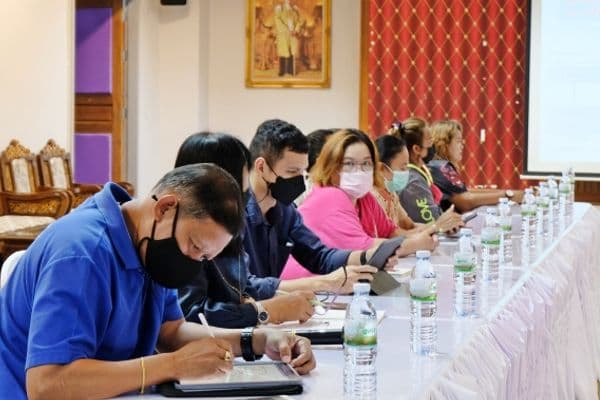 ภาพประกอบข่าว ลำดับที่ 2 จาก ประชุมการพัฒนาชุมชนแม่น้ำสะแกกรัง จังหวัดอุทัยธานี