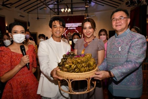 ภาพประกอบข่าว ลำดับที่ 2 จาก งานแถลงข่าวการจัดงานประเพณีตักบาตรเทโว ประจำปี 2565