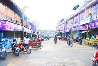 ตลาดริมน้ำลานสะแกกรัง
